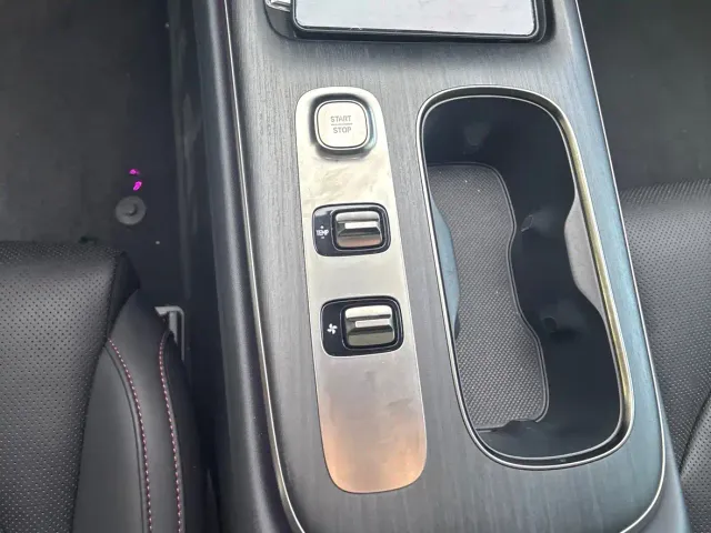 Xiaomi SU7 — Фото автомобиля 14