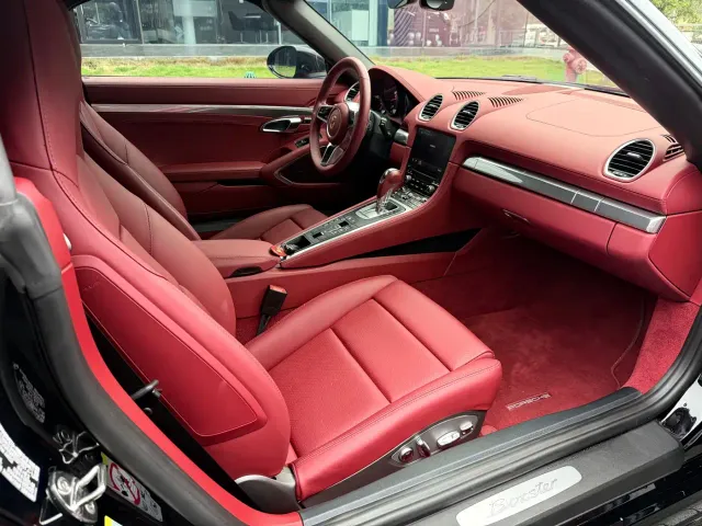 Porsche 718 — Фото автомобиля 16