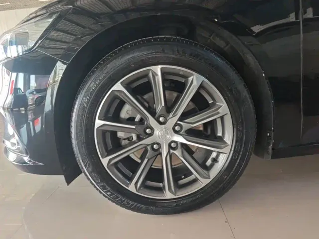 Buick LaCrosse — Фото автомобиля 22