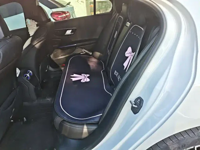 Mercedes-Benz C-Class — Фото автомобиля 16