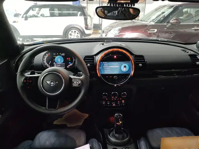 MINI Clubman — Фото автомобиля 5