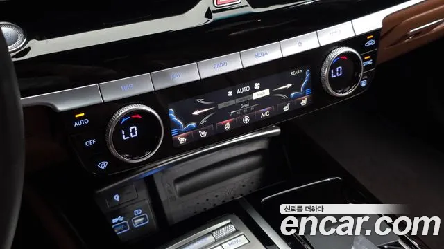 Genesis G80 Бензин 2.5 турбо AWD — Фото автомобиля 14