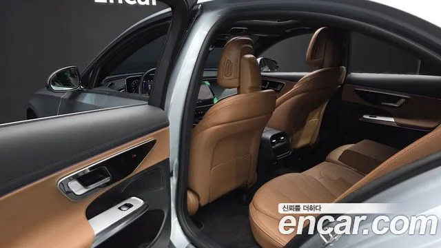Mercedes-Benz E-Class W214 — Фото автомобиля 16