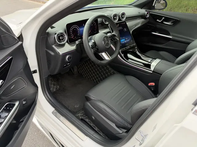 Mercedes-Benz C-Class — Фото автомобиля 7