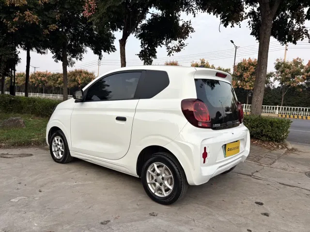 Roewe Clever — Фото автомобиля 3