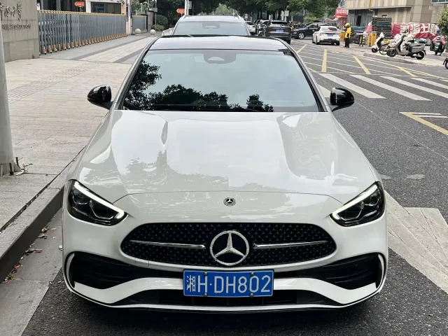 Mercedes-Benz C-Class — Фото автомобиля 2
