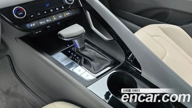 Hyundai Avante CN7 — Фото автомобиля 9
