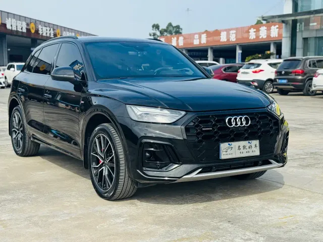 Audi Q5L — Фото автомобиля 2
