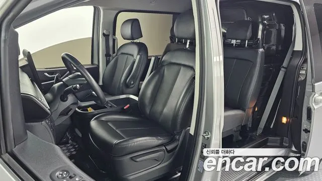 Hyundai Staria — Фото автомобиля 17