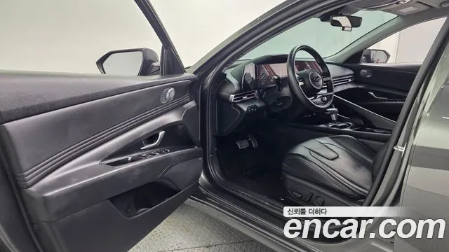 Hyundai Avante CN7 — Фото автомобиля 15