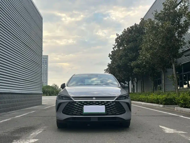 BYD Qin PLUS — Фото автомобиля 8