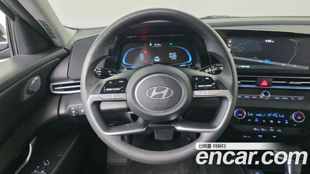 Hyundai AVANTE Новый Avante (CN7) — Фото автомобиля 14