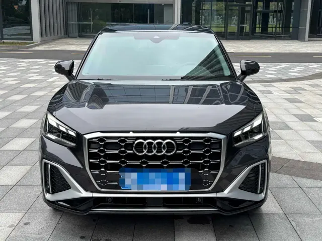 Audi Q2L — Фото автомобиля 2