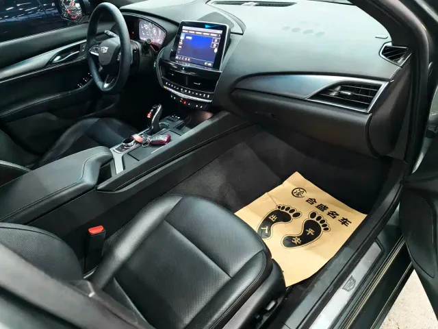 Cadillac CT5 — Фото автомобиля 20