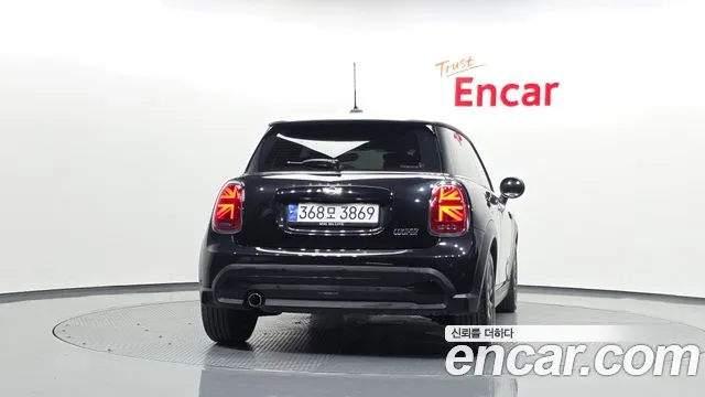 MINI Cooper — Фото автомобиля 4