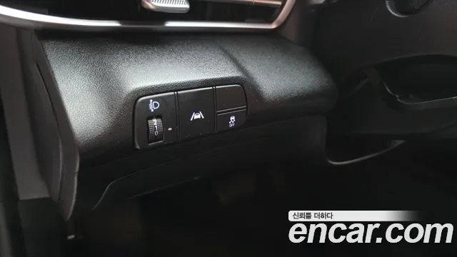 Hyundai AVANTE Avante (CN7) — Фото автомобиля 15