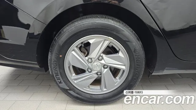 Hyundai Avante CN7 — Фото автомобиля 5