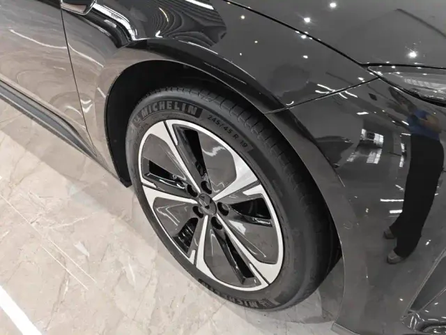 Nio ET5 Touring — Фото автомобиля 6