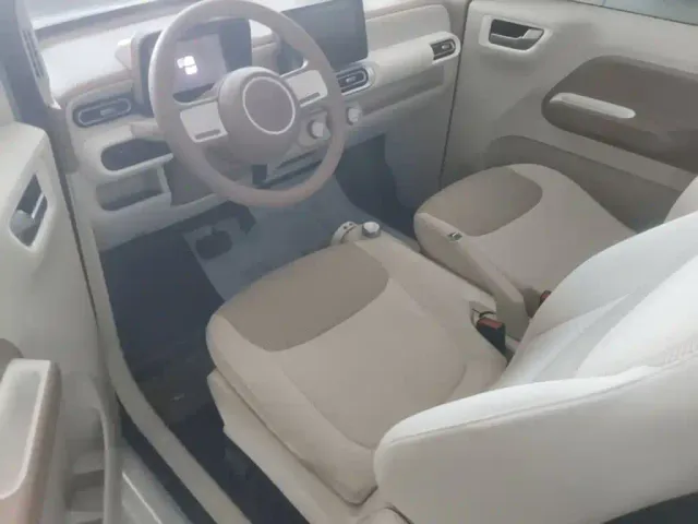 Wuling Hongguang Mini EV — Фото автомобиля 15