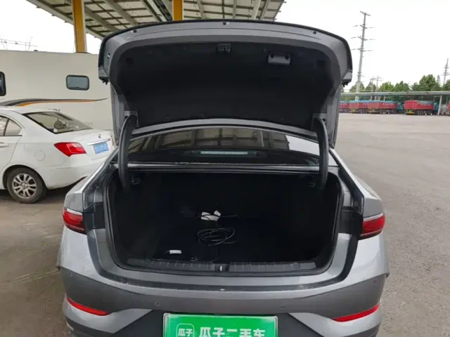 BYD Qin PLUS — Фото автомобиля 18