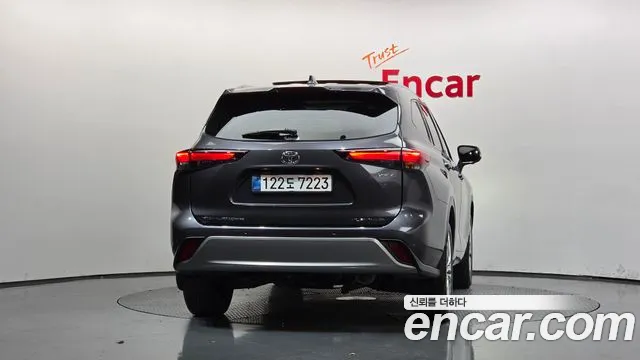 Toyota Highlander 4th Gen — Фото автомобиля 4
