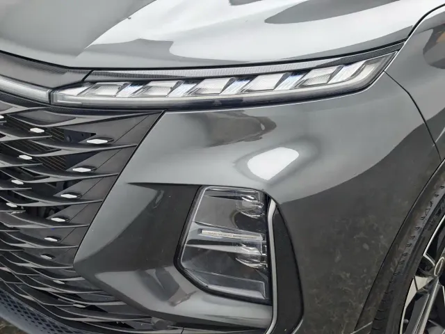 Roewe RX5 Max — Фото автомобиля 8