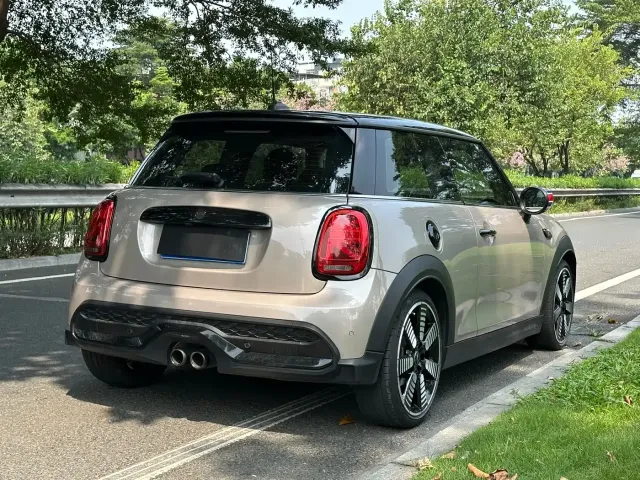 MINI MINI 2022 2.0T COOPER S Artist — Фото автомобиля 5