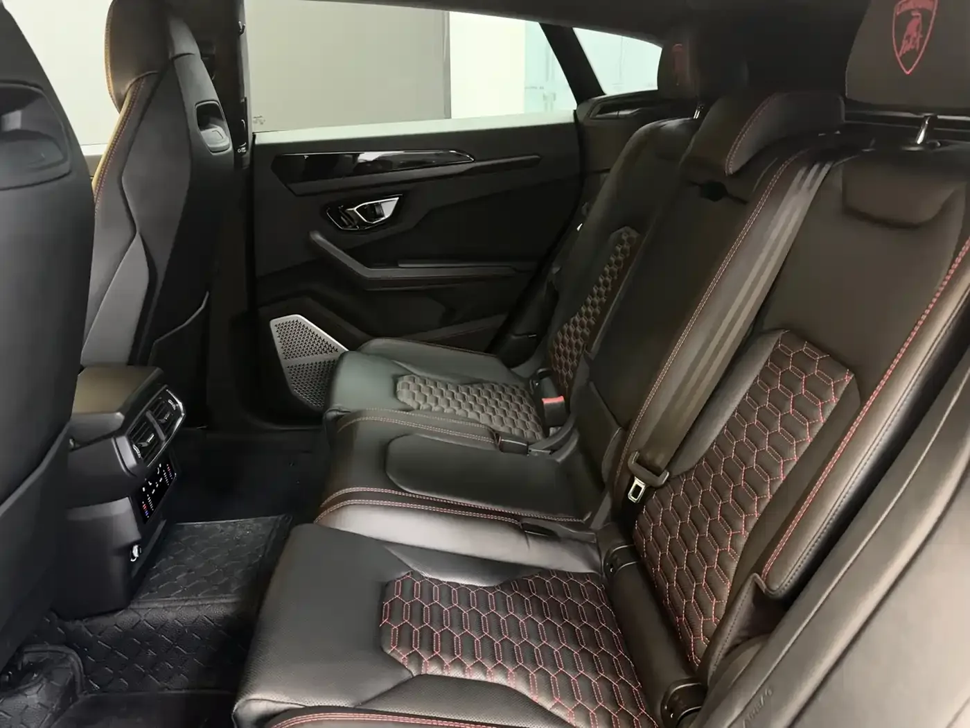 Lamborghini Urus 2021 4.0T V8 — Фото автомобиля 15