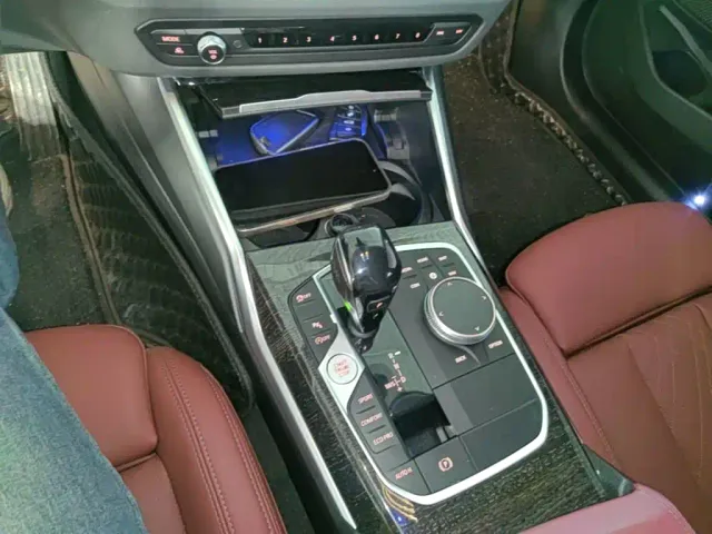 BMW 3 Series — Фото автомобиля 13