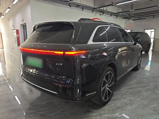 Xpeng G9 — Фото автомобиля 6