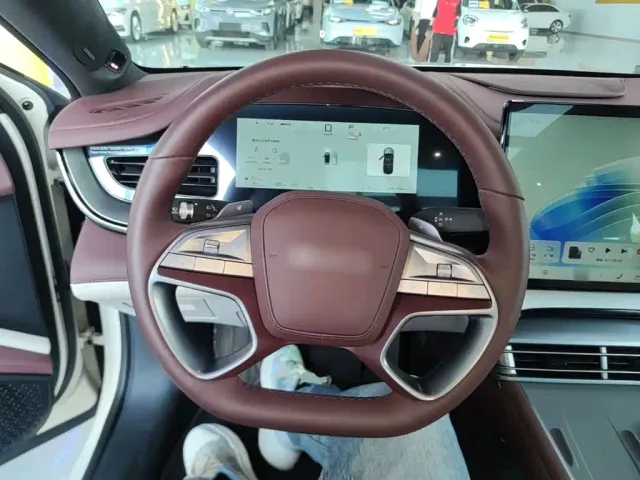 BYD Seal 07 DM-i — Фото автомобиля 10
