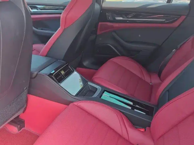 Porsche Panamera — Фото автомобиля 15