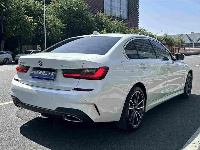 BMW 3 Series — Фото автомобиля 7