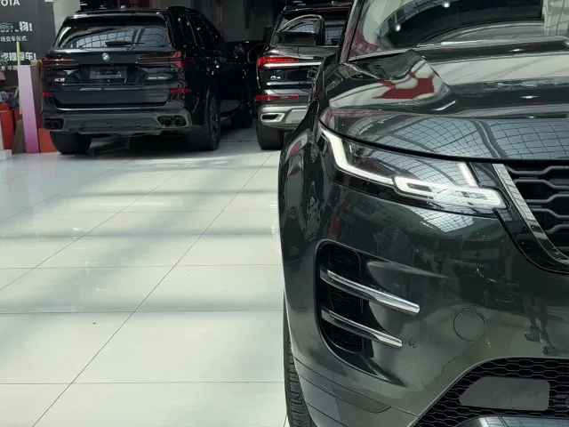 Land Rover Range Rover Evoque — Фото автомобиля 4