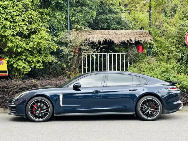 Porsche Panamera — Фото автомобиля 7
