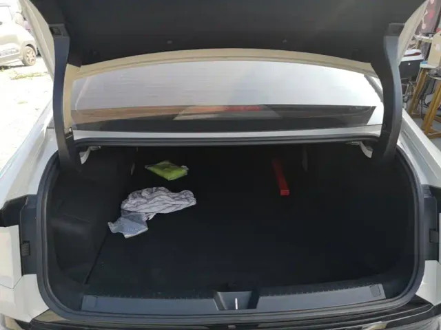 Wuling Starlight — Фото автомобиля 18