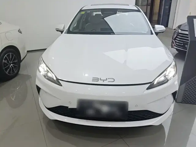 BYD Seal 05 DM-i — Фото автомобиля 2