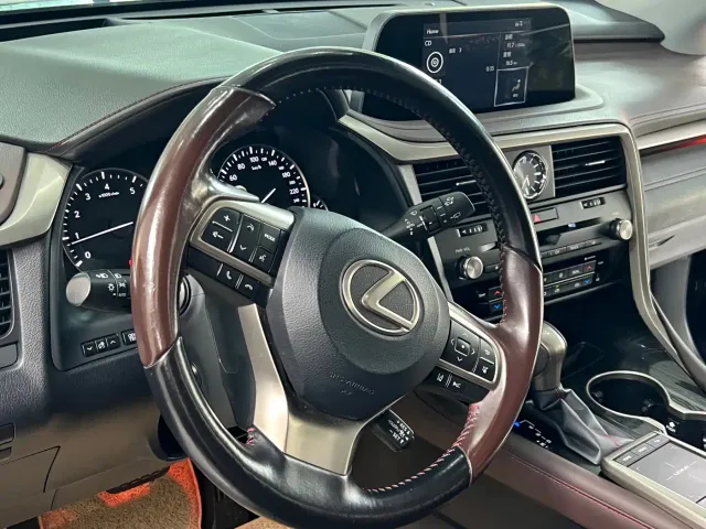 Lexus RX — Фото автомобиля 7