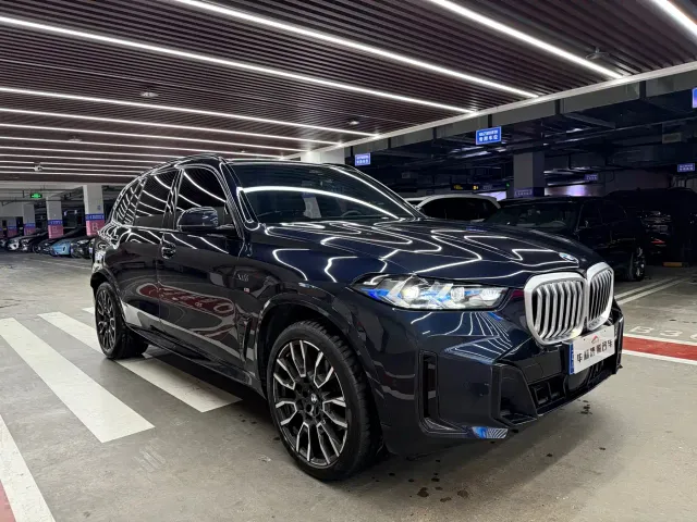 BMW X5 — Фото автомобиля 3
