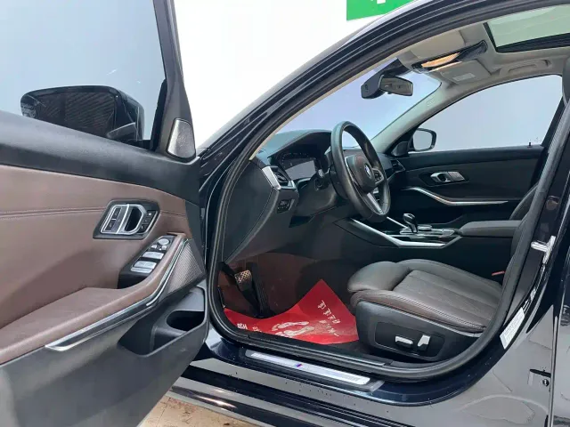 BMW 3 Series — Фото автомобиля 22