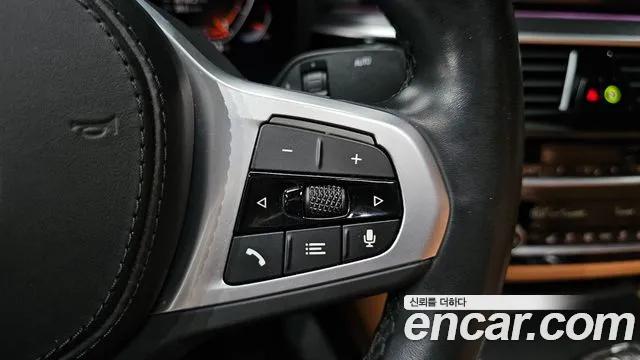 BMW 5 Series G30 — Фото автомобиля 27