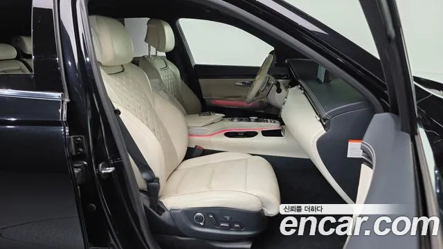 Genesis GV70 Electrified GV70 — Фото автомобиля 11