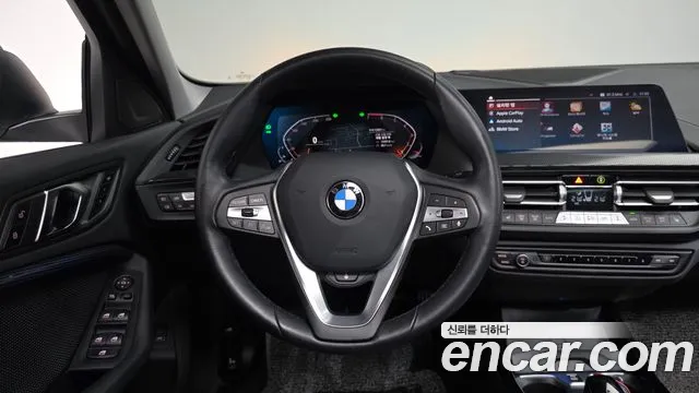 BMW 1 Series F40 — Фото автомобиля 19