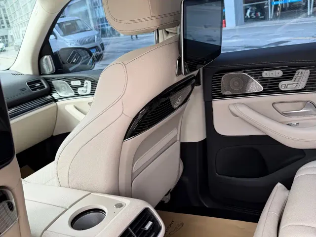 Mercedes-Benz GLS-Class — Фото автомобиля 15