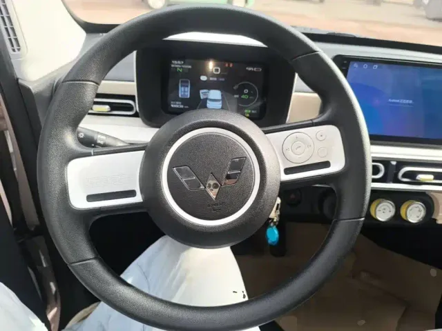 Wuling Hongguang Mini EV — Фото автомобиля 6