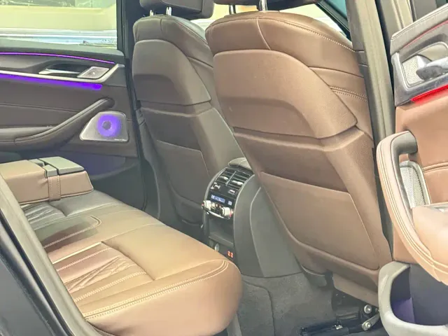 BMW 5 Series — Фото автомобиля 16