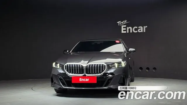 BMW 5-Series — Фото автомобиля 3