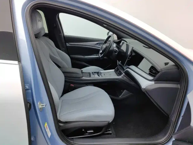 BYD Seal — Фото автомобиля 23