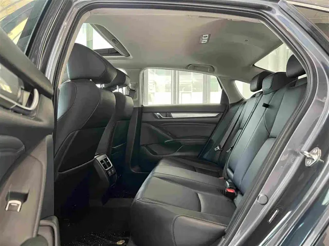 Honda Accord — Фото автомобиля 5
