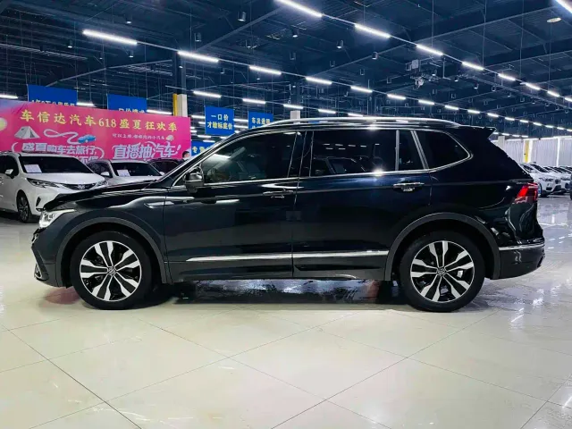 Volkswagen Tiguan L — Фото автомобиля 5